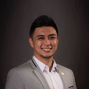 Meet your Posher, Cesar l